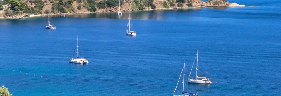 Oferta vacanta charter in Skiathos 2021